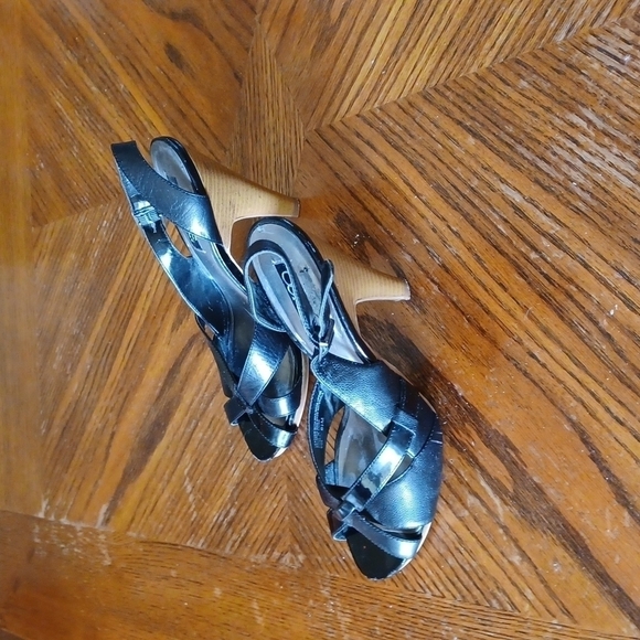 CONNIE Heeled Sandals - Picture 2 of 8